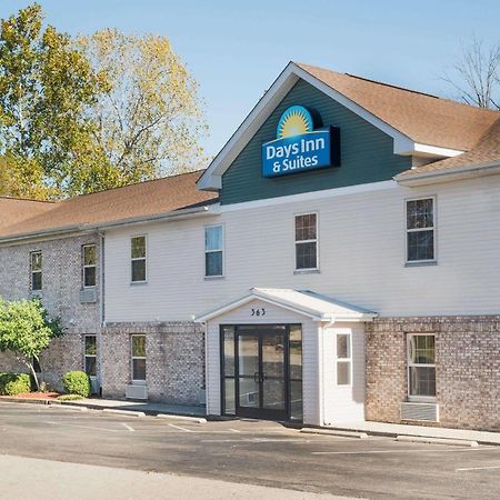 Days Inn & Suites By Wyndham Sellersburg Exteriér fotografie
